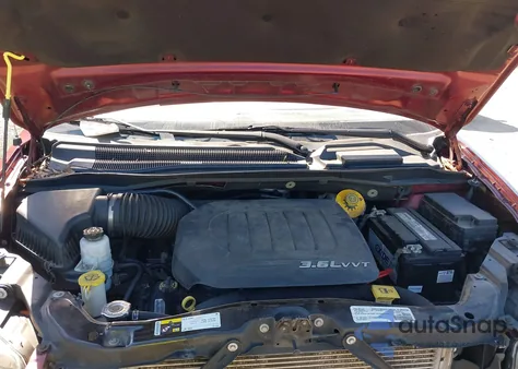 2017 Dodge Grand Caravan Sxt из США, поврежденный, VIN 2C4RDGCGXHR755171